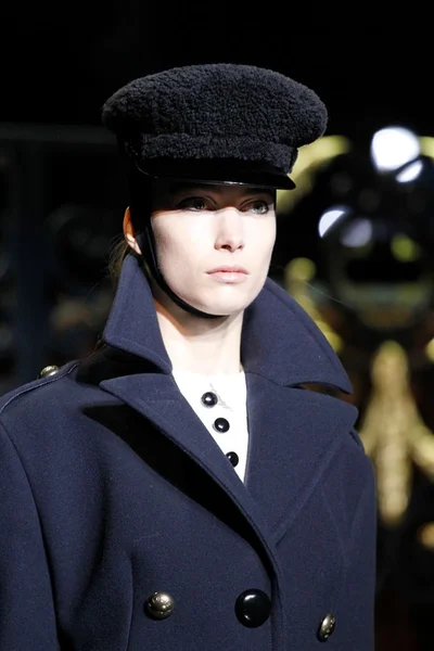 Look 27